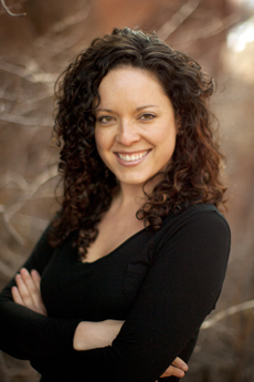 Lakewood Cosmetic Dentistry Dental Assistant/EFDA - Elizabeth